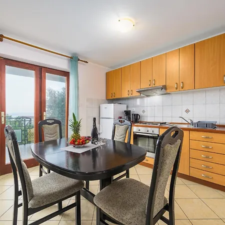 Vilma Apartment Lovran